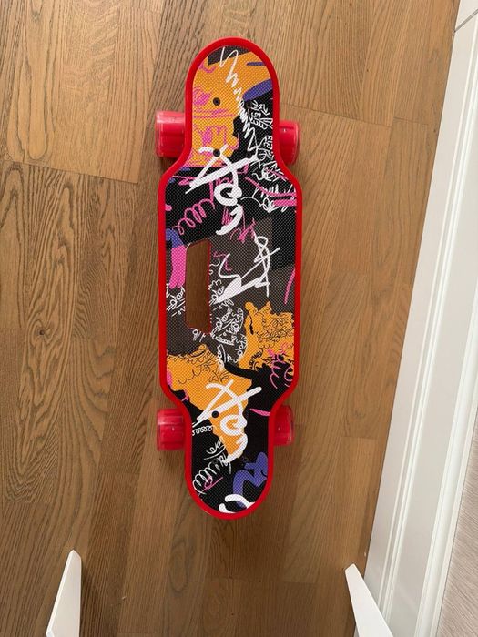 Скейтборд в отличном состоянии,  почти новый