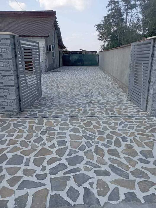 Piatră de munte naturală