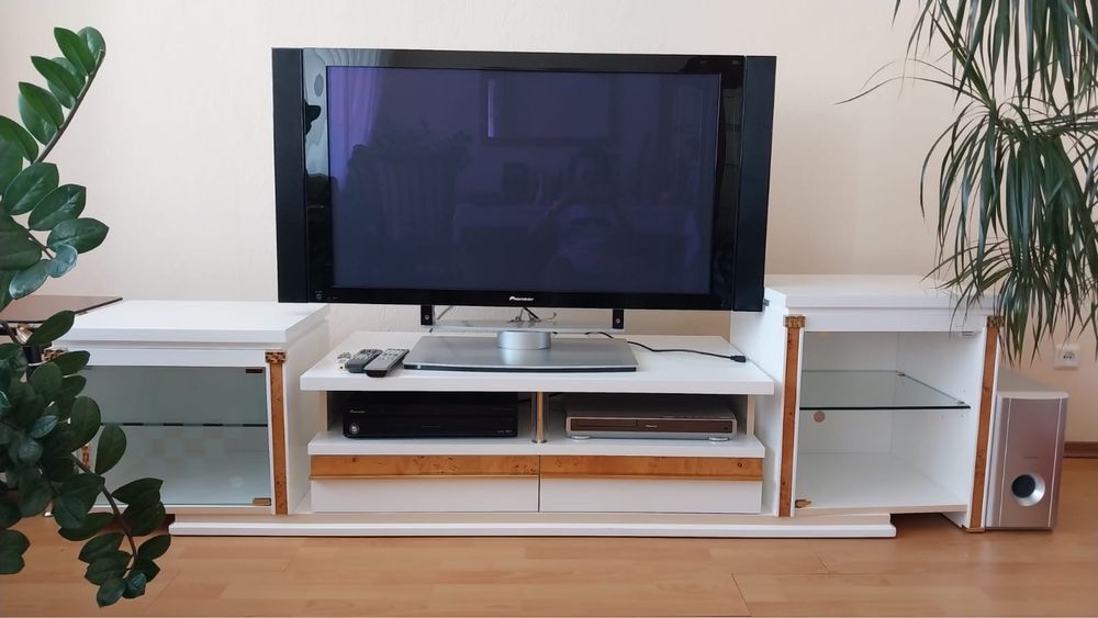 Телевизор марки Пионер