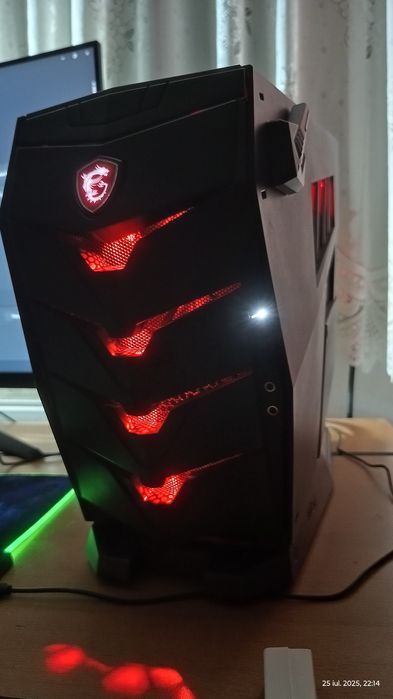 Unitate gaming MSI Aegis 3