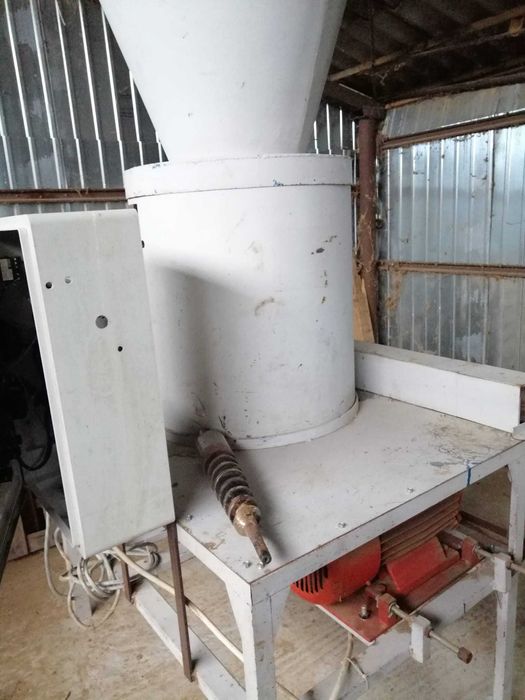 Presa peleti  HABA, 2 bucati, (Matriță Inelară, 22 kW) + Tablouri Electrice – Stare Foarte Bună