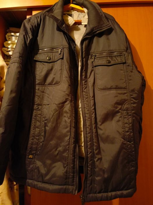 Продам мужские куртки