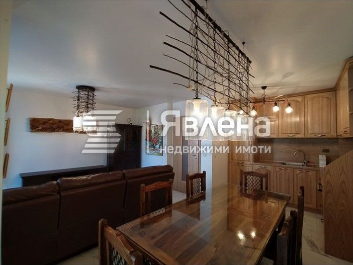 Дава се под наем Тристаен апартамент в Благоевград, Идеален център - 76 кв.м за 665 € - Снимка #3