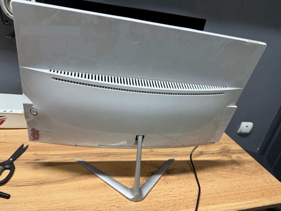 Моноблоки Shark 24" Fullhd IPS i3-7100, 8Gb, SSD 240Gb