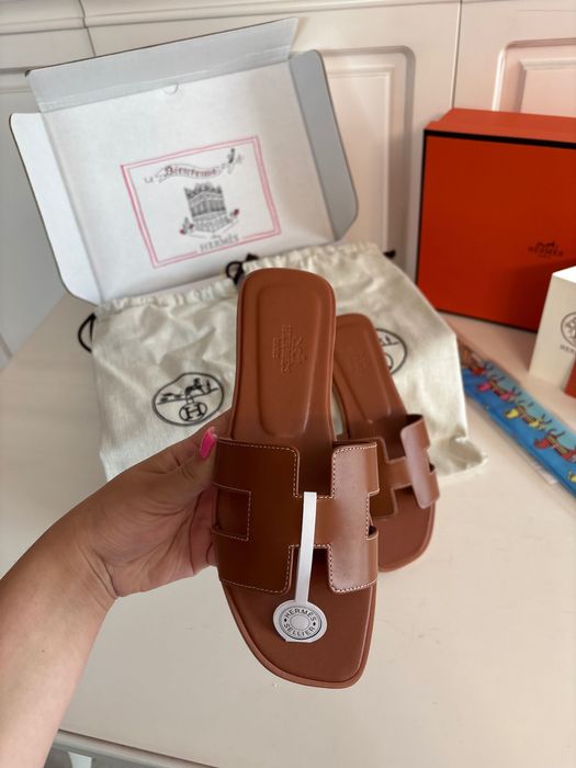 Papuci  Hermes Noi , 100% Piele Naturală , Full Box, Mărimi 35/41 !!!