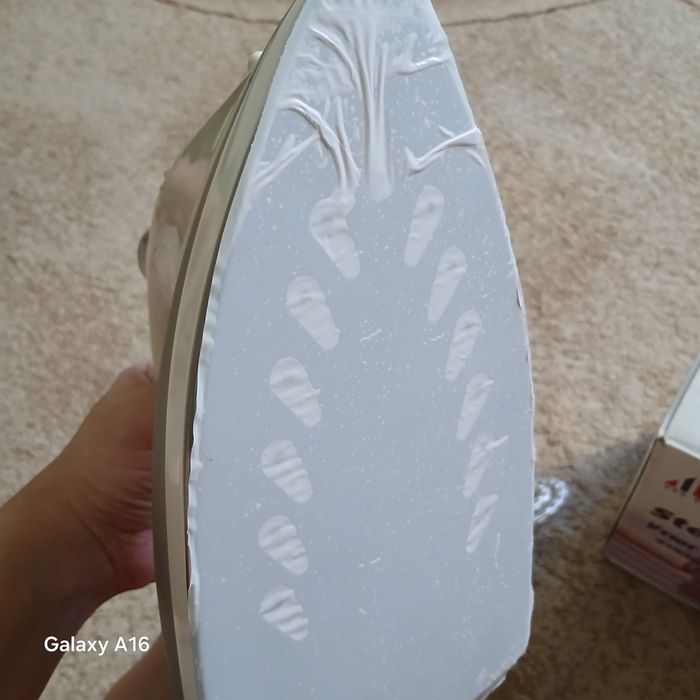 Dazmol sotiladi.  Ispaniya