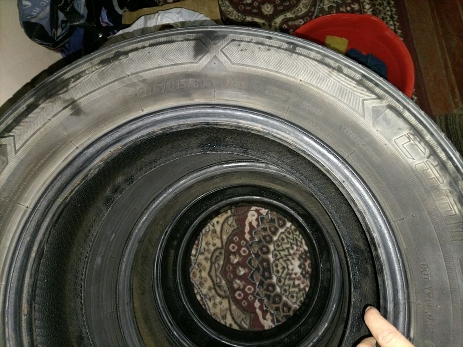 Шины 205/65/15 б/у