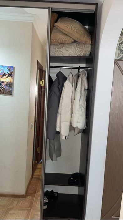 Шкаф , купе , с полками