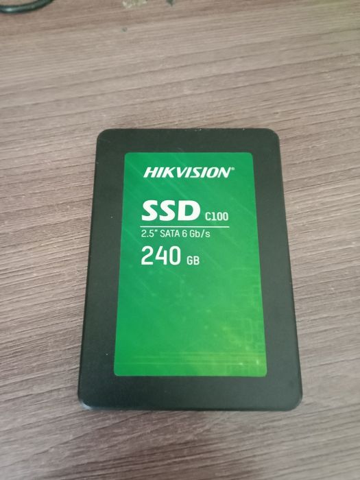 Продам ссд диск 240 гб ssd
