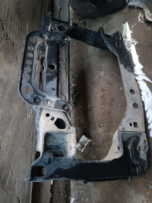 Капот Мерседес 210