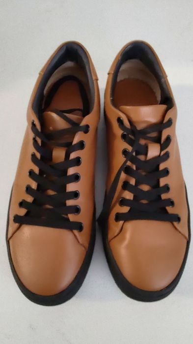 Дамски кецове...