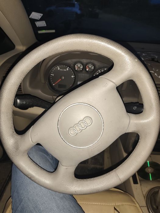 Ауди А2  1.4 ТДИ  Задължително прехвърляне