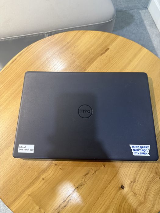 Dell Vostro 3500 (Core i5 / 16 GB RAM / NVIDIA)