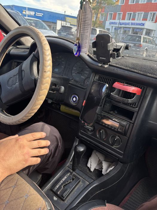 Срочно продам Ауди 80 б 4