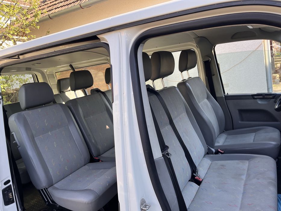Vand VW T5 8+1 locuri lung