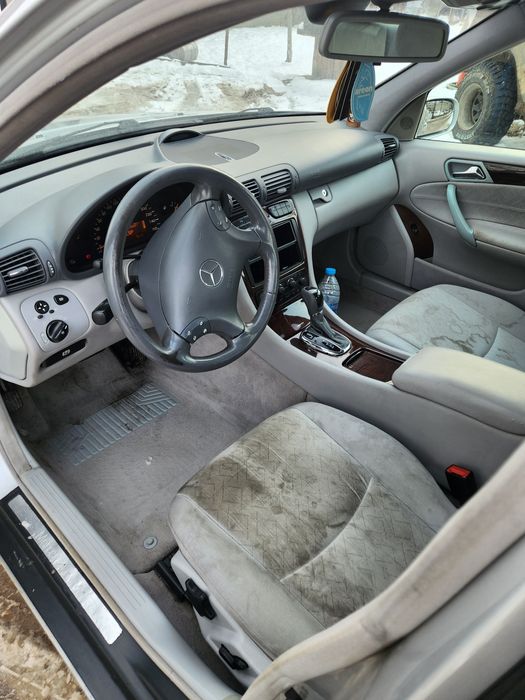 W203 2.7цди на части/w203 2.7cdi na chasti