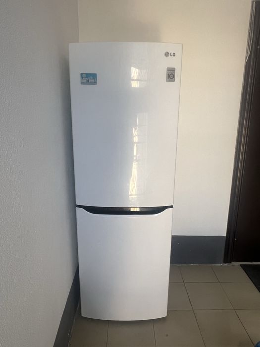 Продам холодильник LG