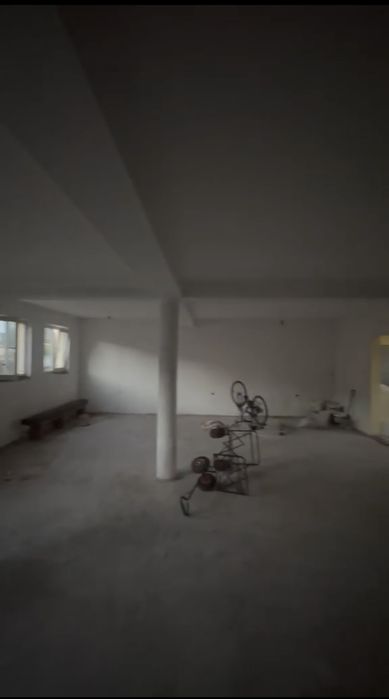 Închiriez casă pentru afacere
