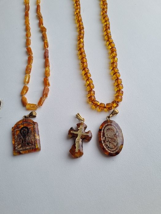 Лечебные янтарные бусы.