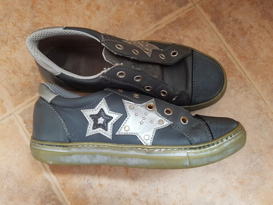 Обувки за момиче