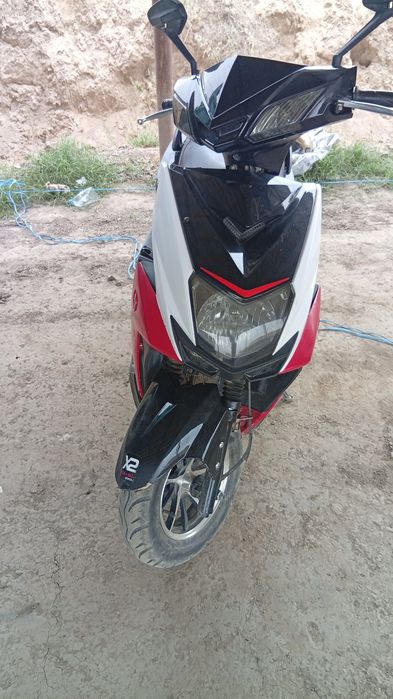 Скутер "Kawasaki"