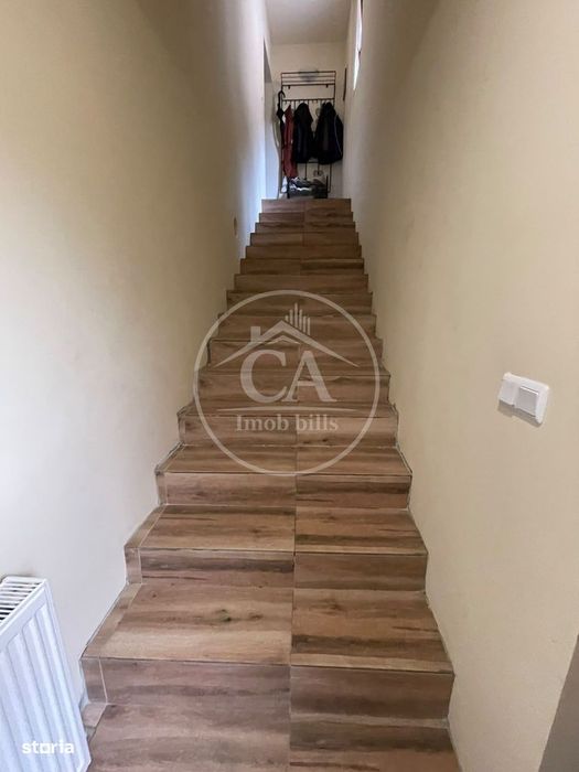 Casa de vanzare cu 3 camere tip duplex in zona Rogerius Oradea