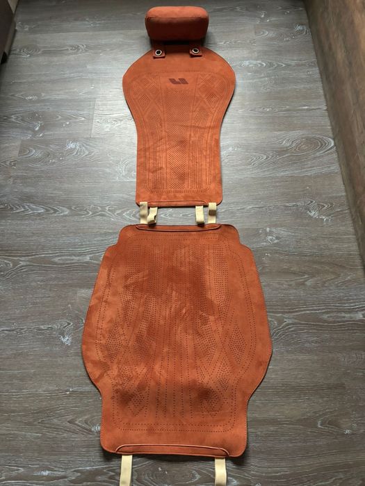 Чехлы на машину