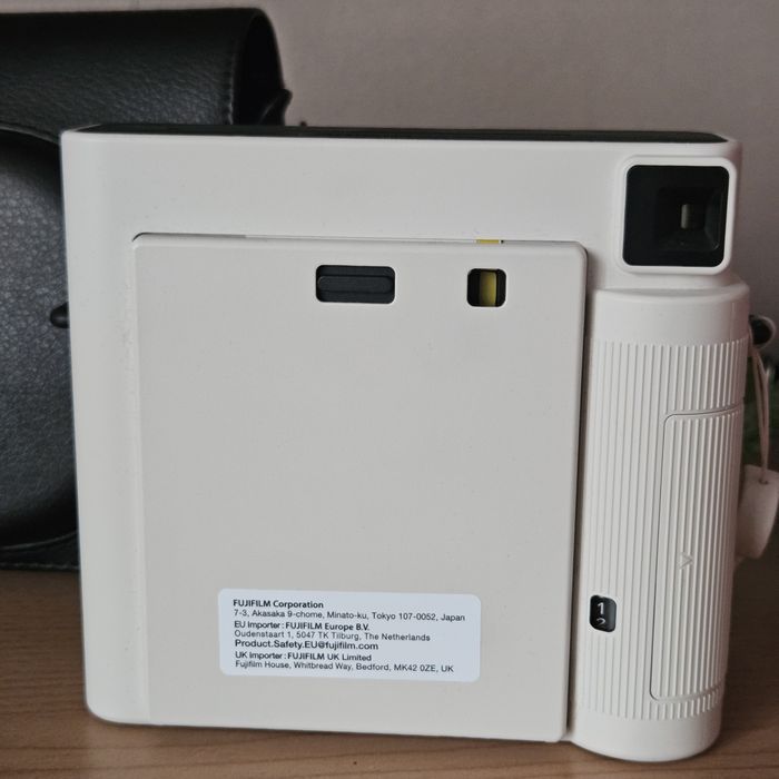 Fujifilm instax SQ1 моментен фотоапарат