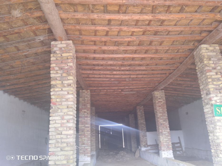 Manashu sklad sotiladi