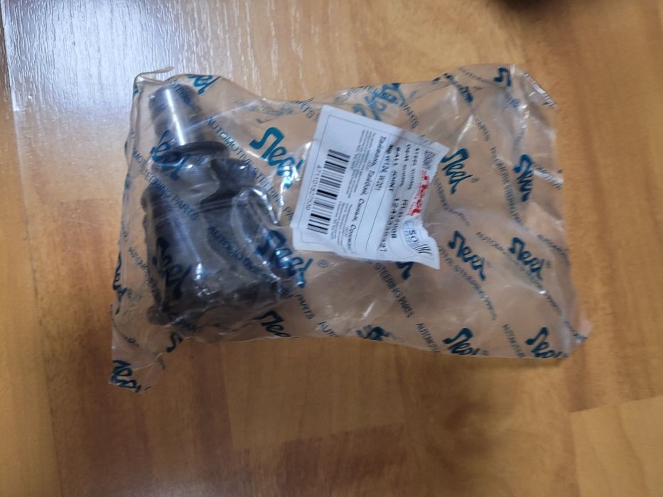 Шаровая опора Мерседес 124