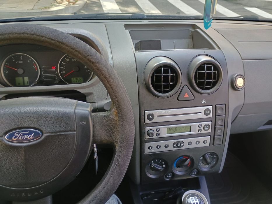 FORD Fusion 2004 — imagine 4