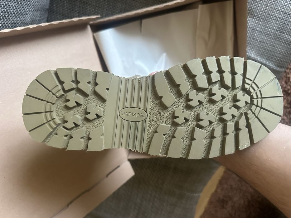 Bocanci piele intoarsa noi