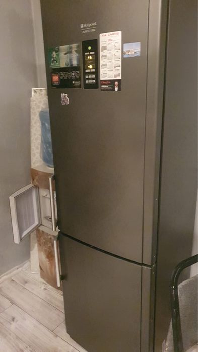 Продается холодильник