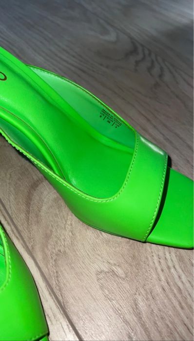 Papuci verde neon Aldo