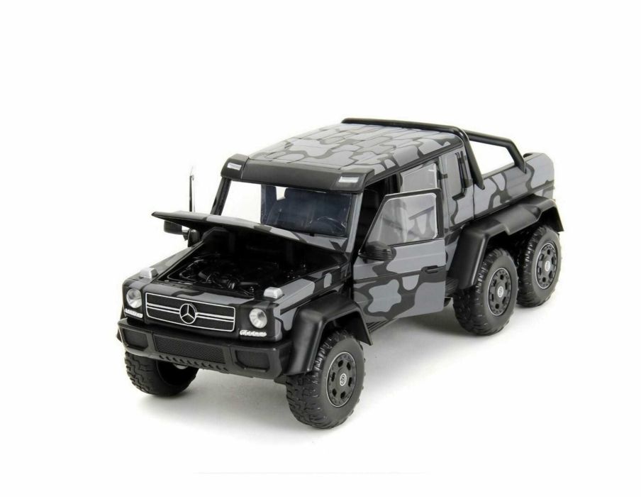 Macheta Mercedes-Benz G63 AMG 6×6 1:24 Jada Toys Pink Slips