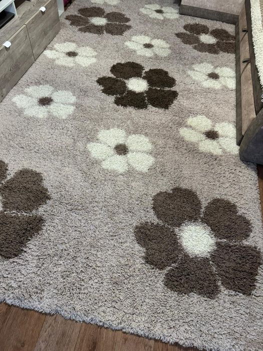 Продам ковер ворсинистый