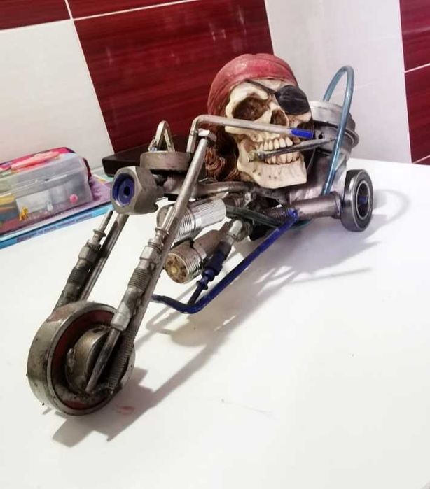 Obiect decorativ moto