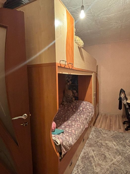 Кровать двухъярусная