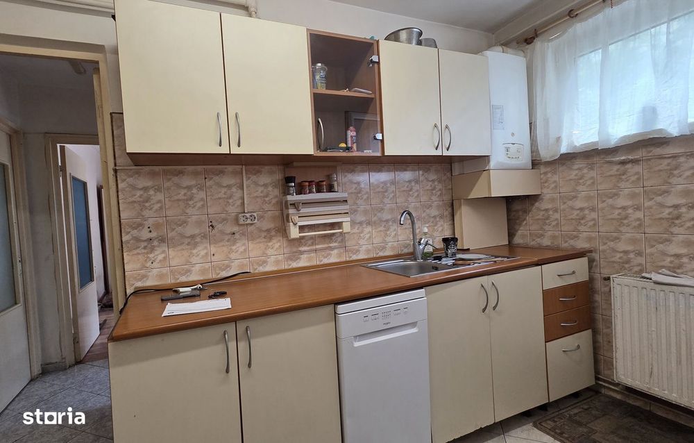 Vând apartament 2 camere decomandate – Cartier Grigorescu