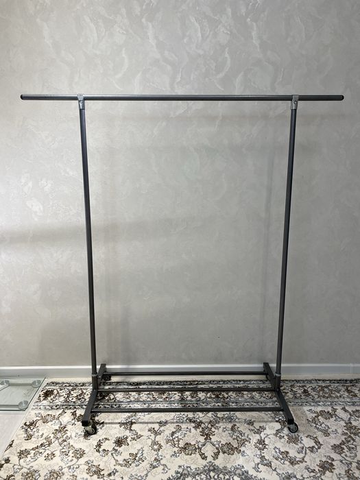 Garderobnaya veshelka , balonli