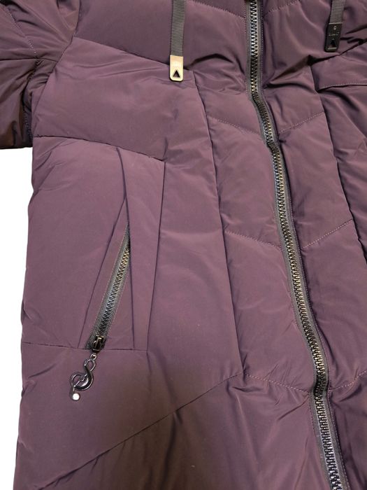 Продам женские куртки