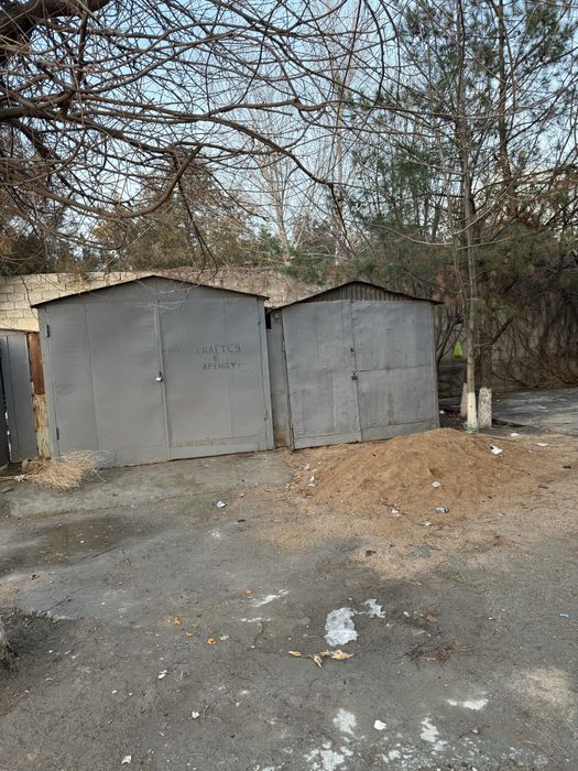 Продаю 4-комнатную квартиру