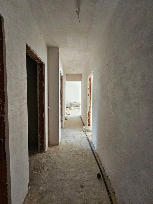 Тристаен апартамент в кв.Витоша с Акт 14
