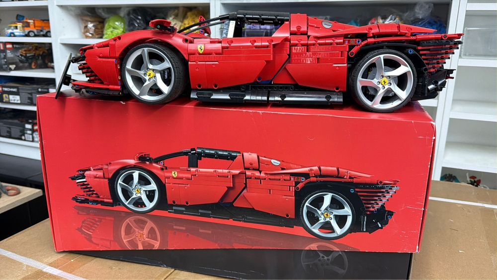 Lego Technic Ferrari Daytona SP3 42143