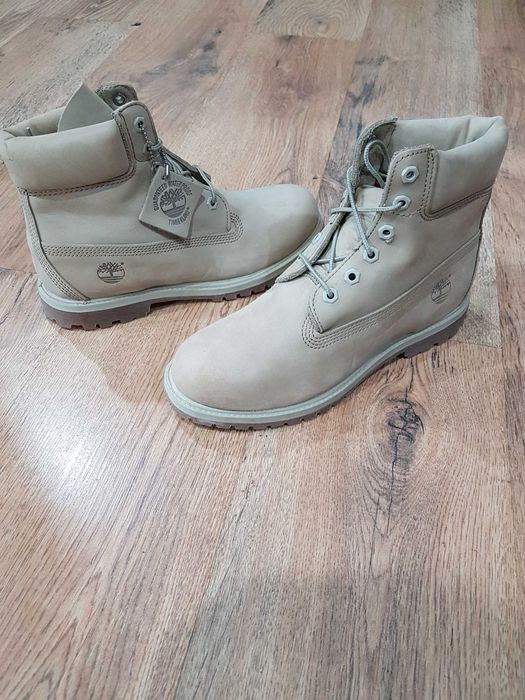 Bocanci dama TIMBERLAND 6 inch originali noi piele nubuck waterproof crem ivoire 39.5