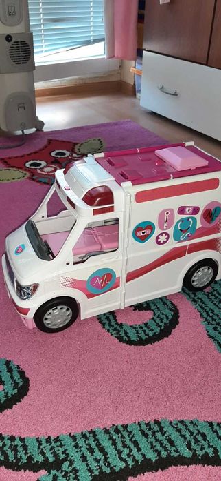 Playmobil - Голяма болница, Барби ЛИНЕЙКА , Барби КЕМПЕР