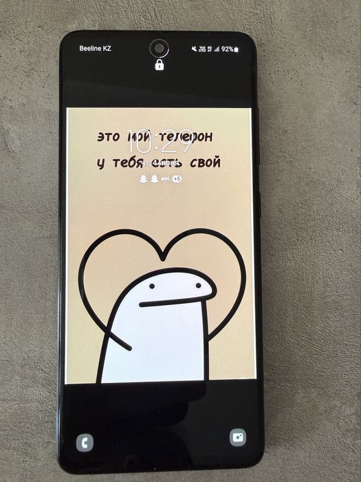 Продам телефон !!!