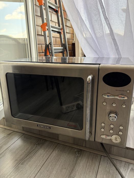 Микроволновая печь Samsung CK99FSR
