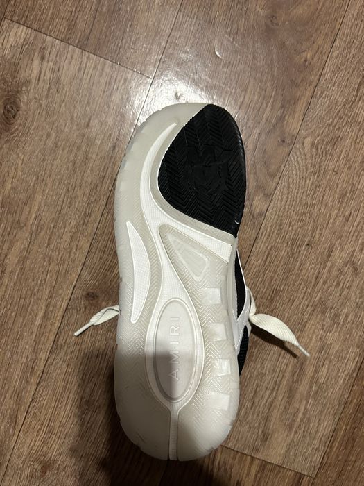 Кроссовки бренда AMIRI