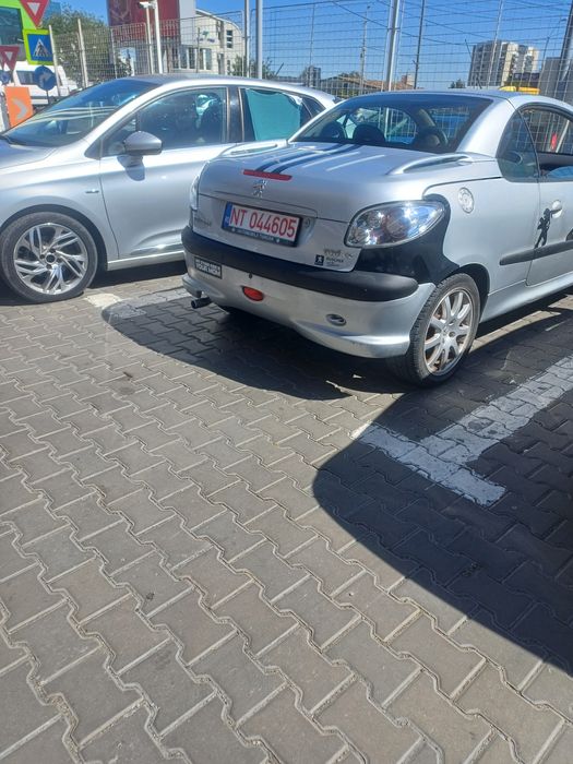 Vând Peugeot 206cc